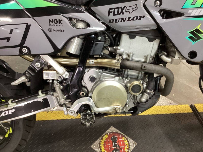 2022 Suzuki DR-Z400SM