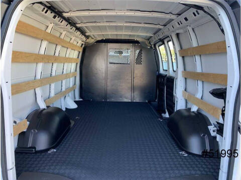 2023 GMC Savana 2500