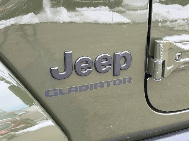 2022 Jeep Gladiator Willys