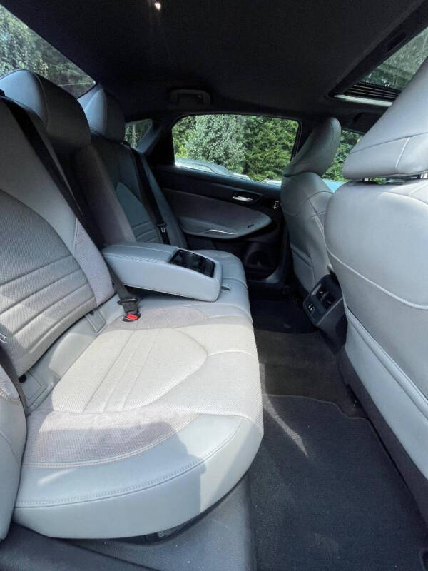 2019 Toyota Avalon Hybrid
