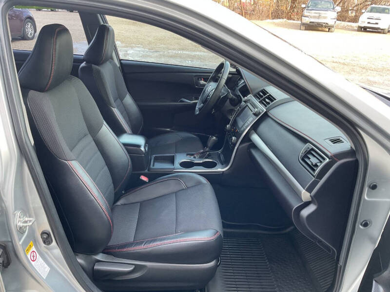 2017 Toyota Camry SE