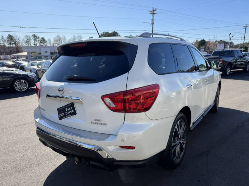 2018 Nissan Pathfinder Platinum