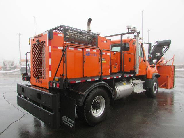 2018 Freightliner 114 SD
