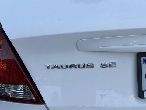 2007 Ford Taurus SE