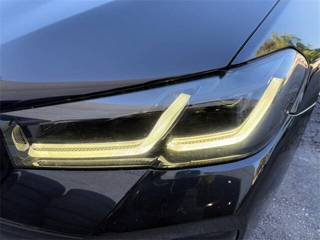 2022 BMW 5 Series 530i