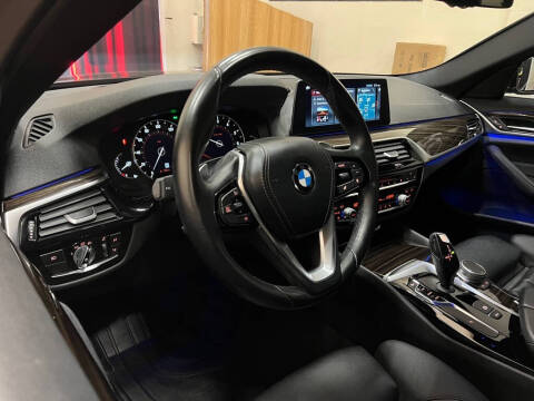 2018 BMW 5 Series 530i