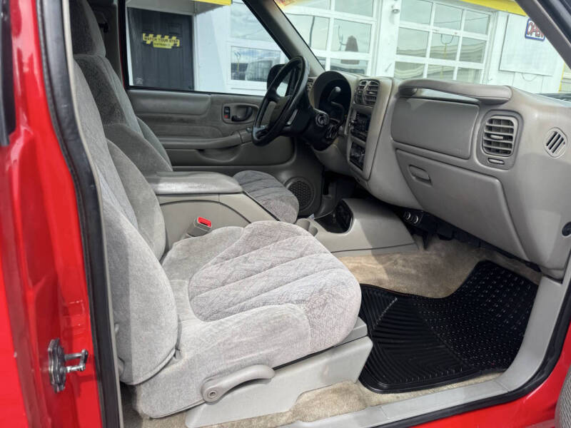 2001 GMC Sonoma SL