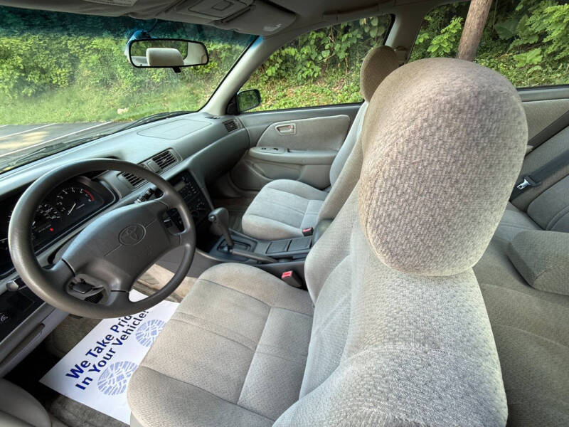 2000 Toyota Camry LE