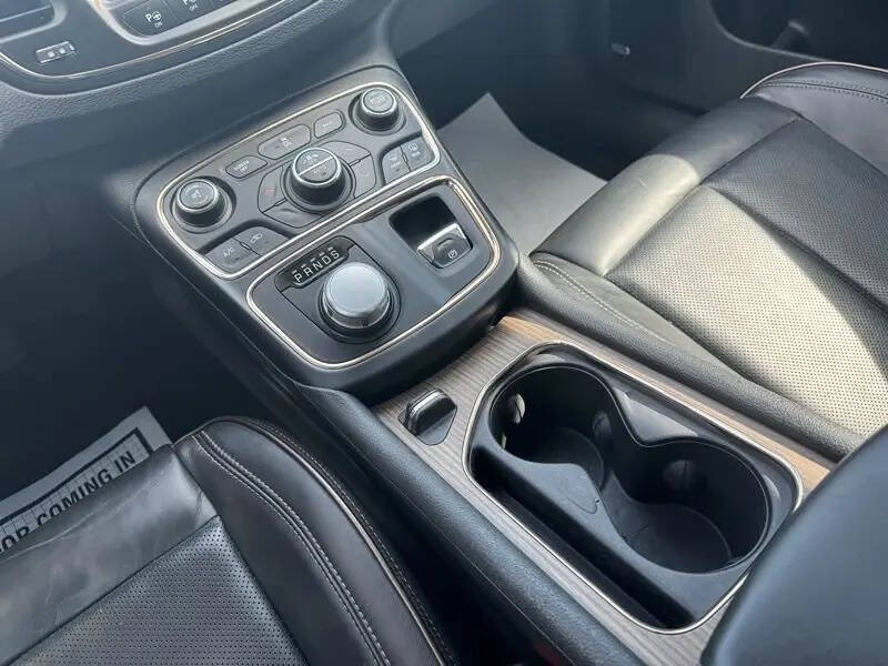 2015 Chrysler 200 C