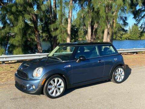 2011 MINI Cooper for sale at Import Haven in Davie FL