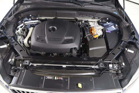 2023 Volvo XC60 Recharge T8 Plus Bright Theme