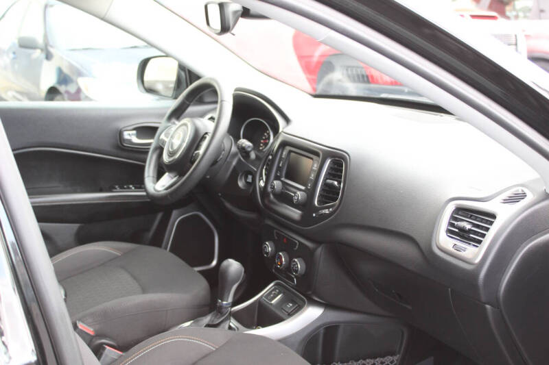 2018 Jeep Compass Sport