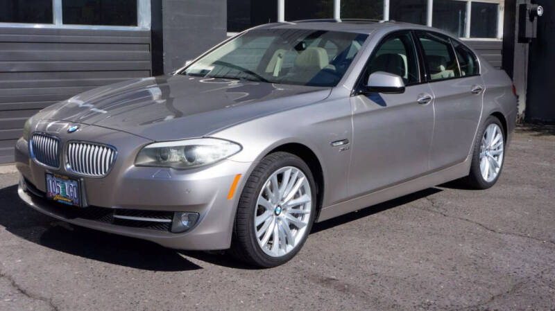2011 BMW 5 Series 550i xDrive