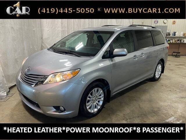 2017 Toyota Sienna XLE 8-Passenger