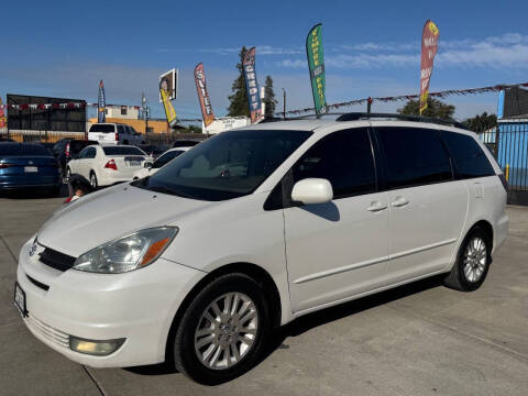 2004 Toyota Sienna XLE 7 Passenger