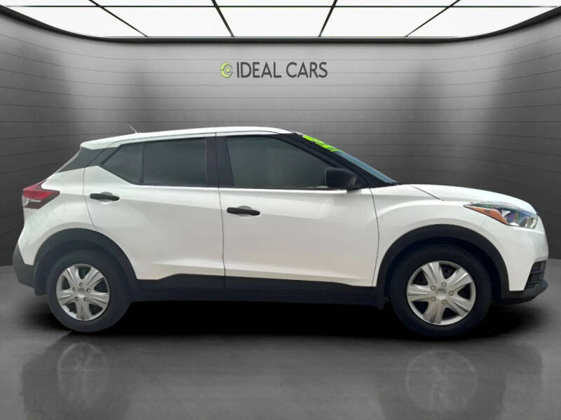 2020 Nissan Kicks S