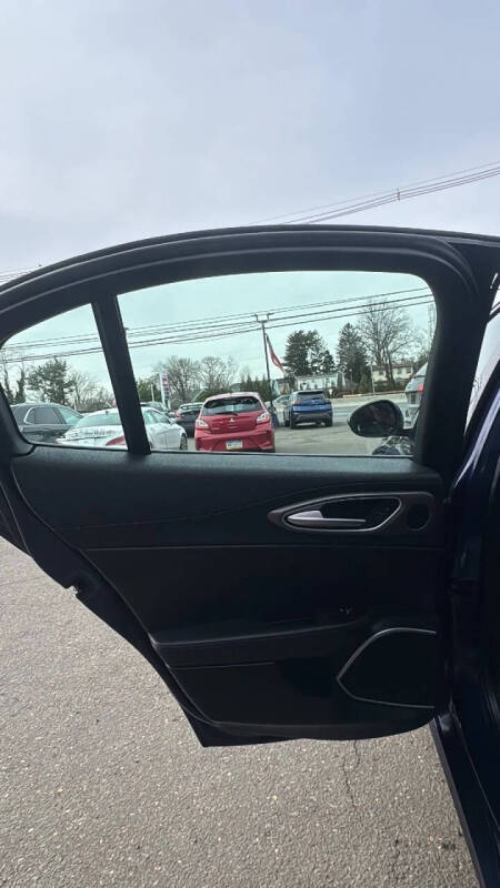 2019 Alfa Romeo Giulia Ti Sport Carbon