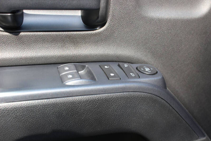 2025 Chevrolet Silverado 6500HD