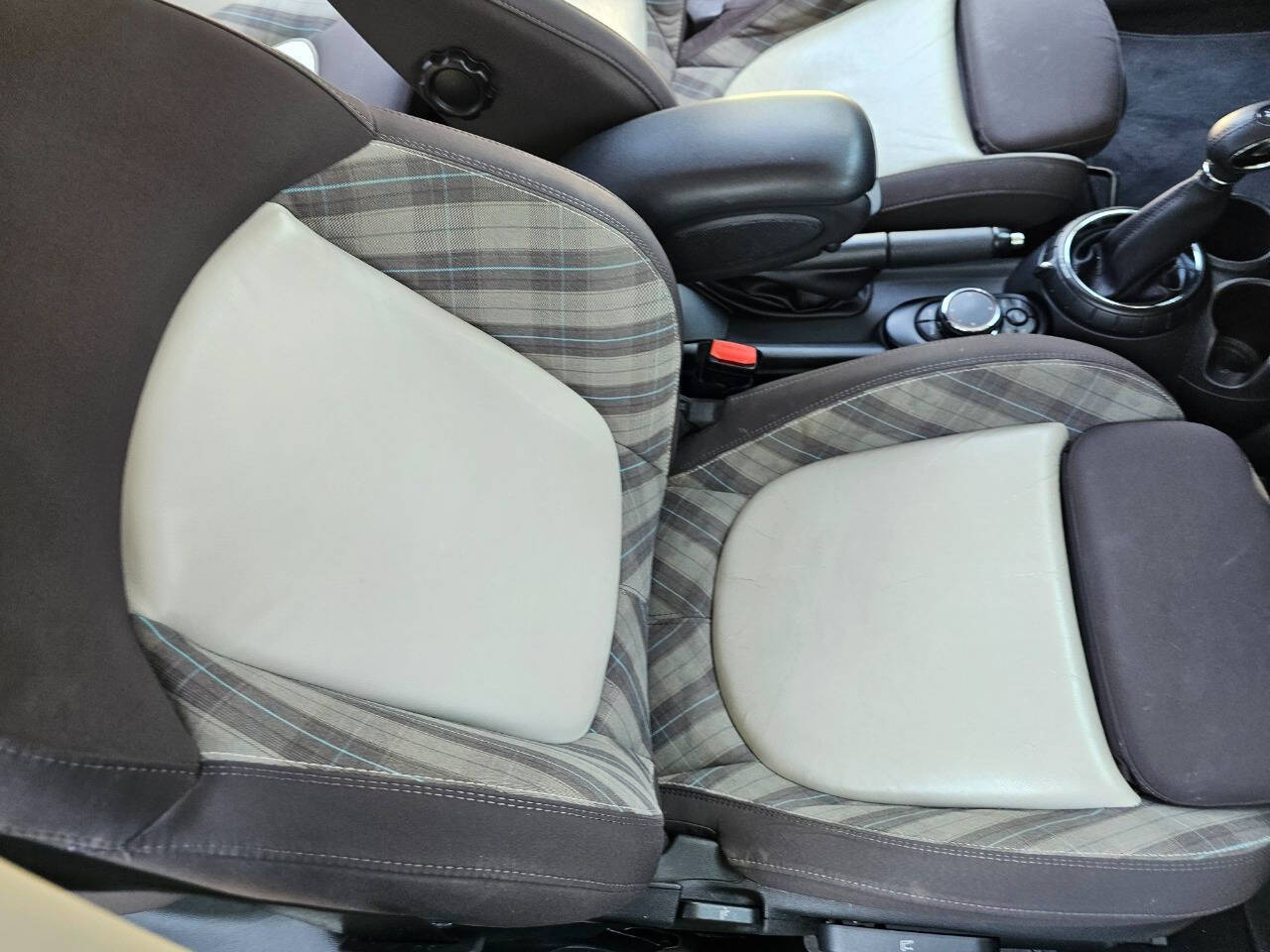 2015 MINI Hardtop 4 Door 47