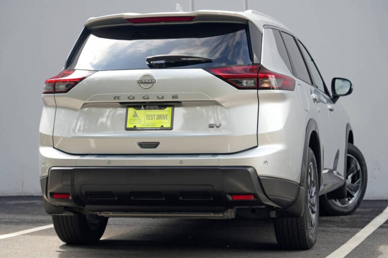 2024 Nissan Rogue SV
