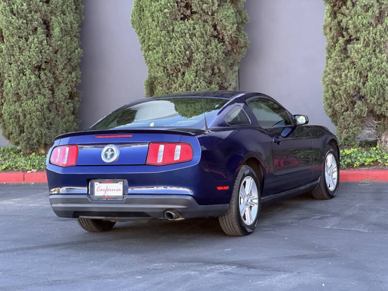 2010 Ford Mustang V6
