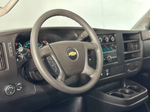 2017 Chevrolet Express 2500