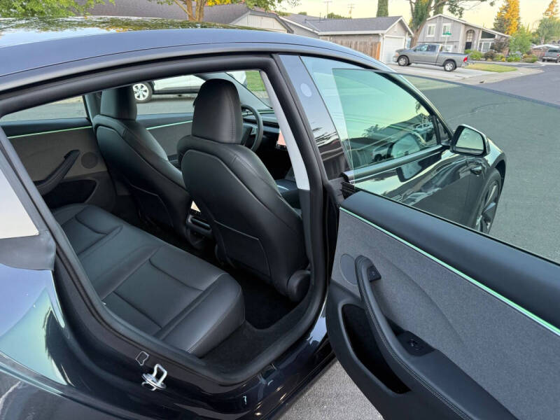 2025 Tesla Model 3 Long Range