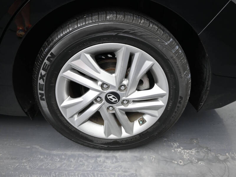 2019 Hyundai Elantra