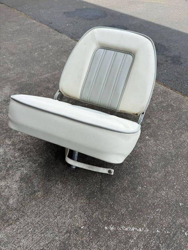 2014 Lowe Boats SD224