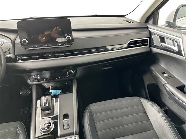 2024 Mitsubishi Outlander SE Black Edition