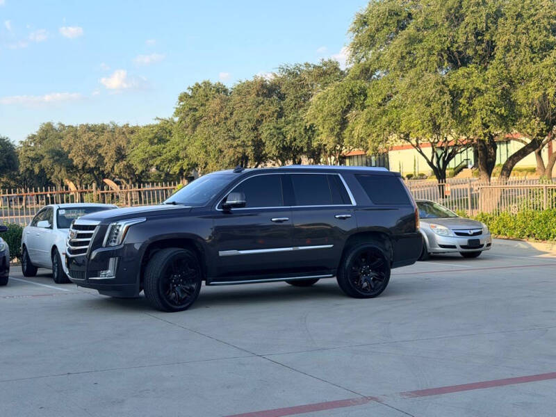 2017 Cadillac Escalade Luxury
