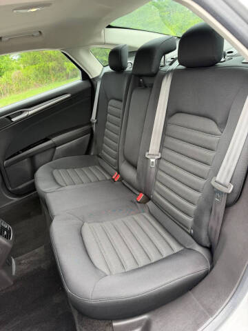 2015 Ford Fusion SE