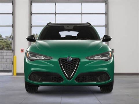 2025 Alfa Romeo Stelvio Intensa