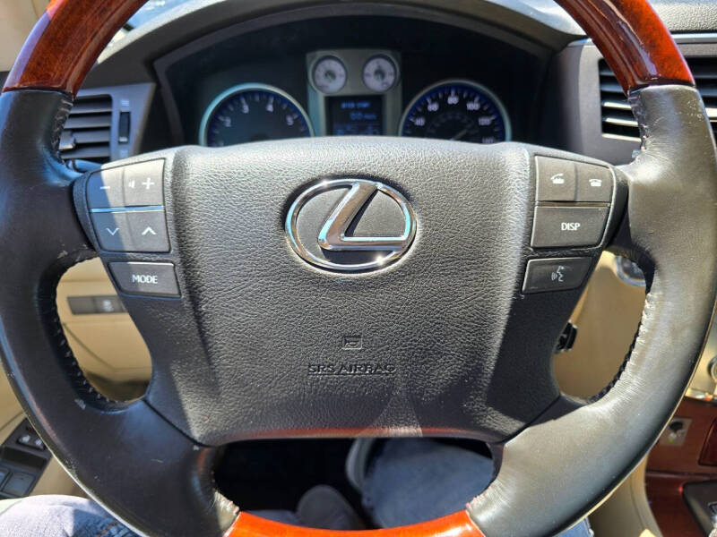 2011 Lexus LX 570