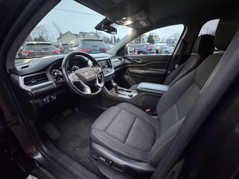 2017 GMC Acadia SLE-2