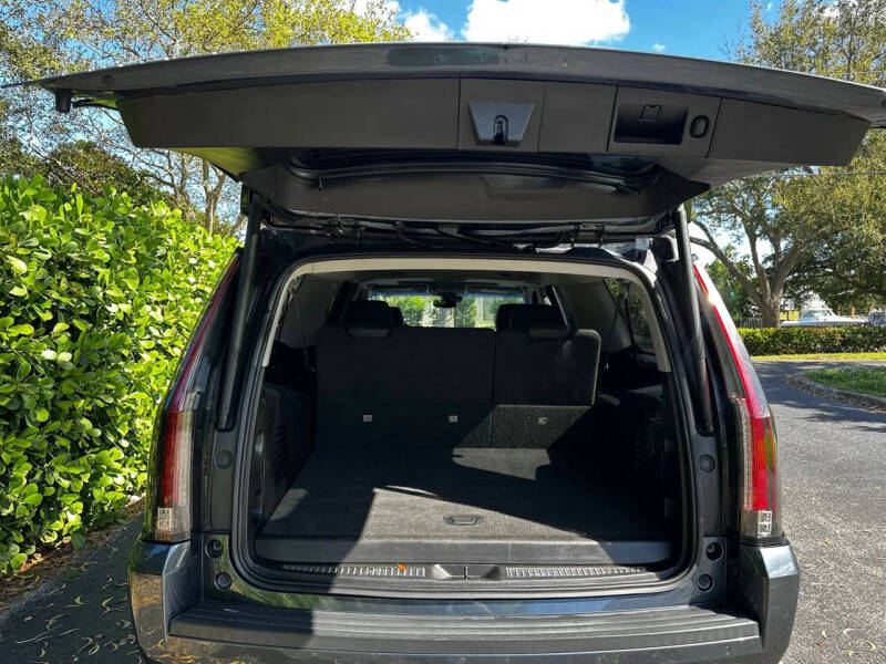 2020 Cadillac Escalade ESV Luxury