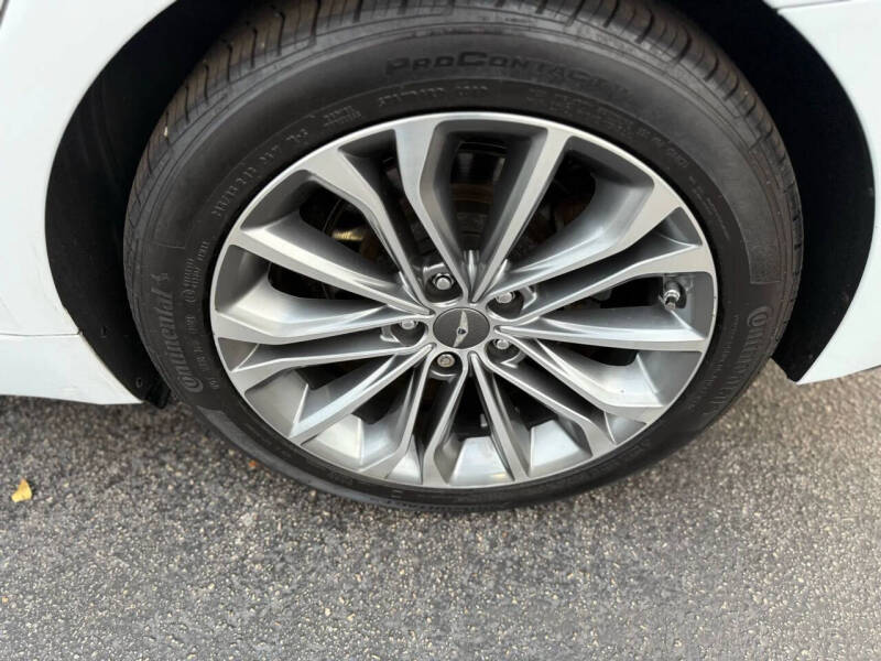 2016 Hyundai Genesis