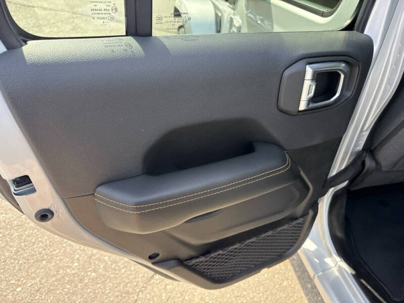 2024 Jeep Wrangler Sahara 4xe