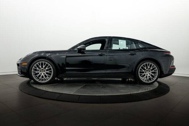 2026 Porsche Panamera 4