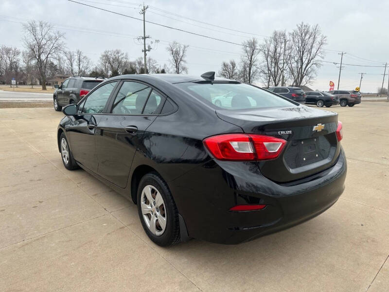 2018 Chevrolet Cruze LS Auto