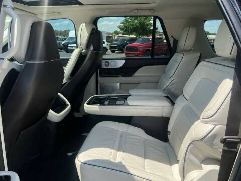 2023 Lincoln Navigator L Black Label