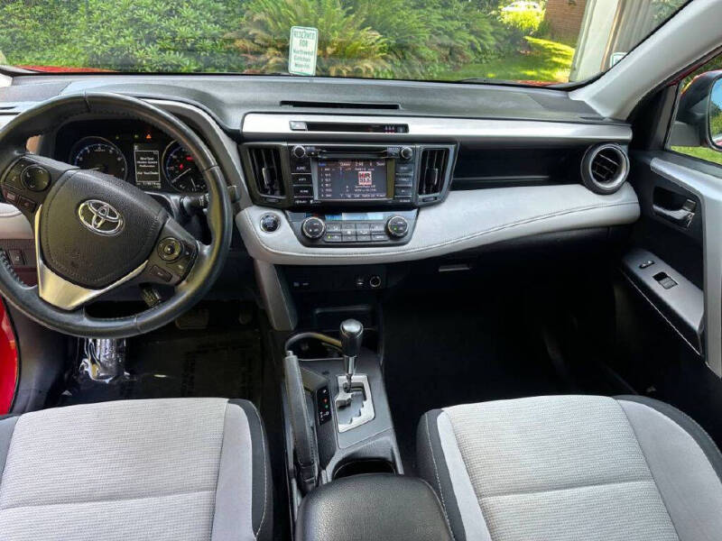 2017 Toyota RAV4 XLE