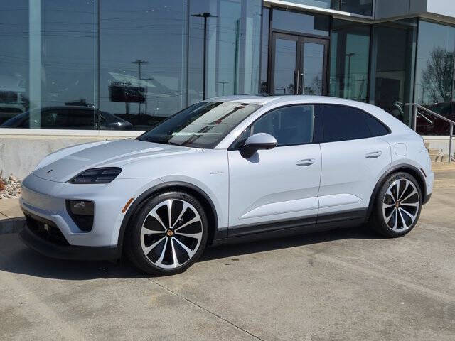 2025 Porsche Macan 4 Electric