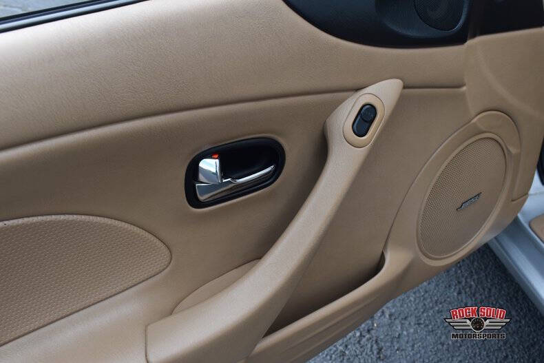 2002 Mazda MX-5 Miata