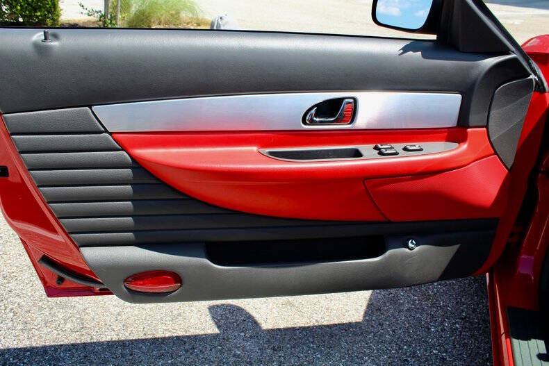 2002 Ford Thunderbird Deluxe