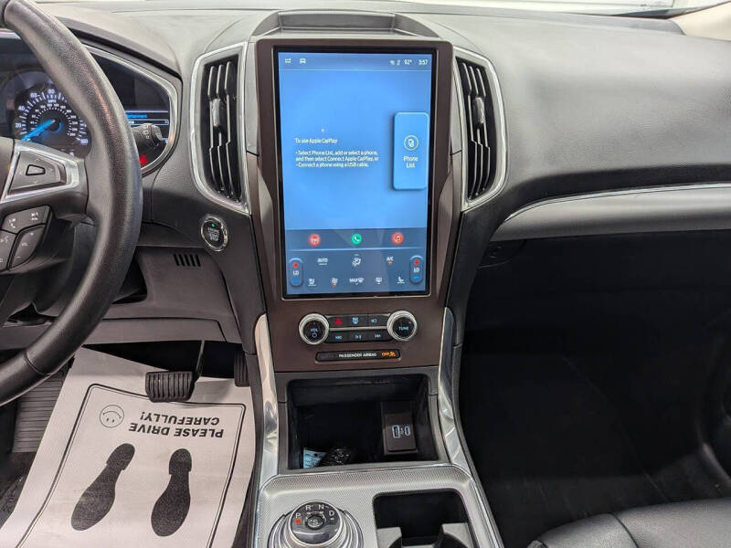 2021 Ford Edge Titanium