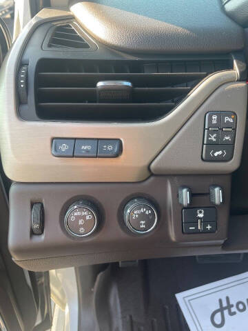 2017 GMC Yukon XL Denali