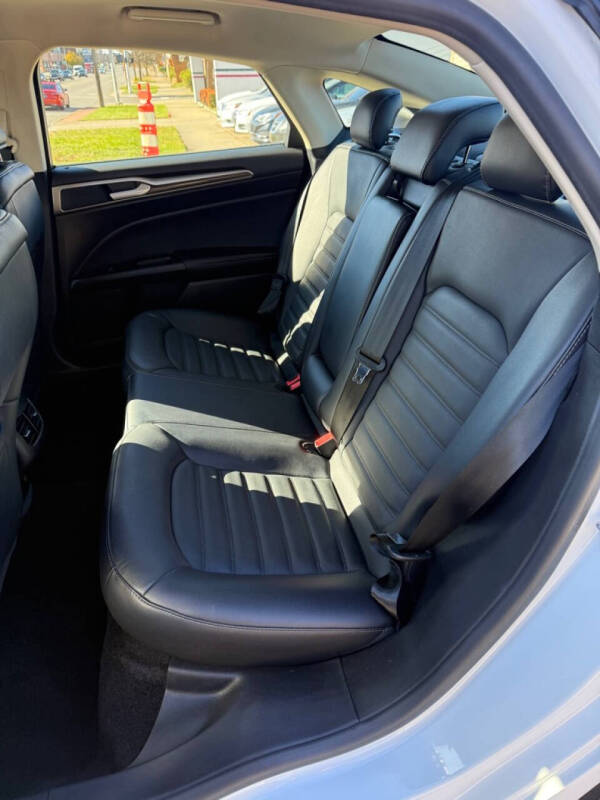 2018 Ford Fusion Hybrid SE