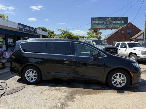 2022 Chrysler Pacifica Touring L