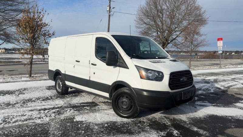 2017 Ford Transit Van Base's photo